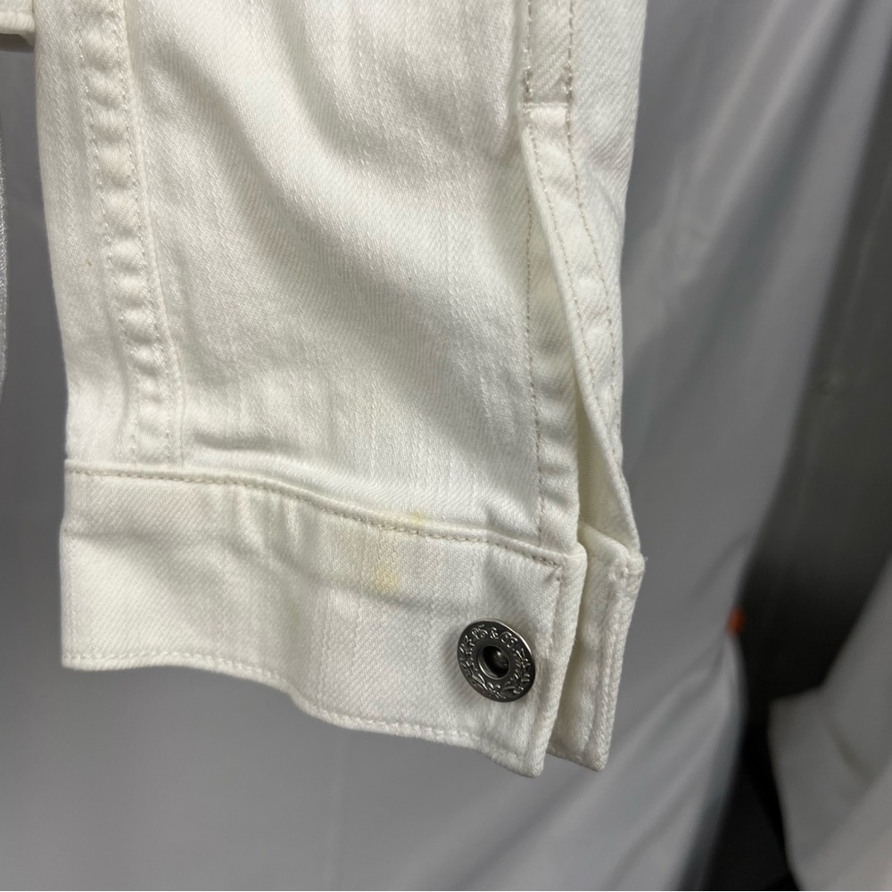 Levi’s San Francisco fitted white denim jacket. - Picture 6 of 11